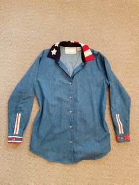 Eagle’s Eye Collectibles Women’s Denim Button Down Shirt USA Stars Stripes Small